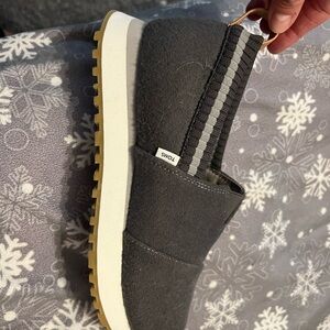 Toms Gray Slip-On Sneakers